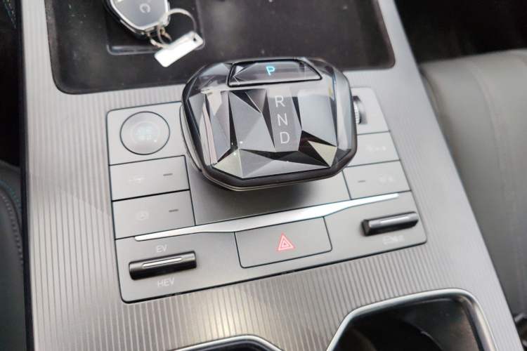 Used BYD Song L DM-i 2025 Intelligent Driving Version 160 km Beyond-Range Type