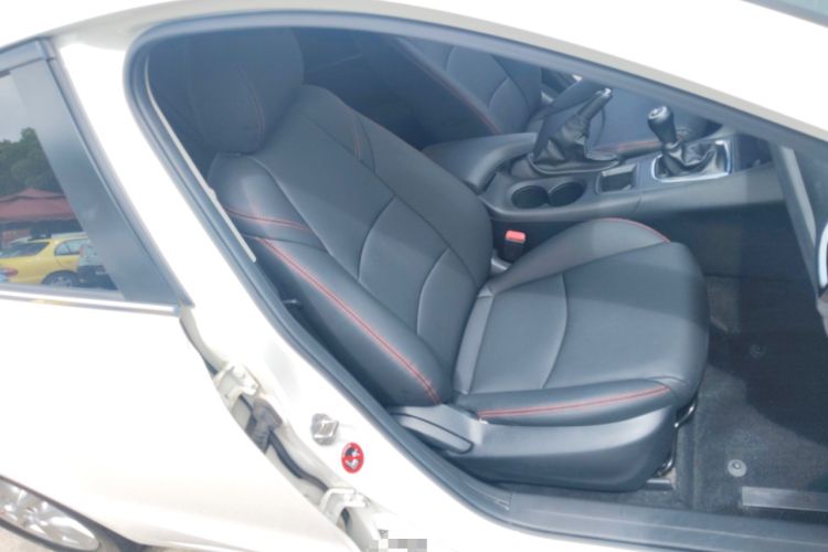 Used Mazda 3 Axela 2014 Sedan 1.5L Manual Comfort Model