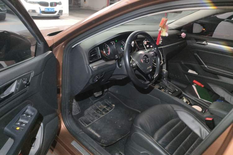 Used Volkswagen Lamando 2017 280TSI DSG Comfort Edition Driver Seat