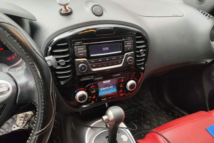 Used Infiniti ESQ 2014 1.6L Spontaneous Edition