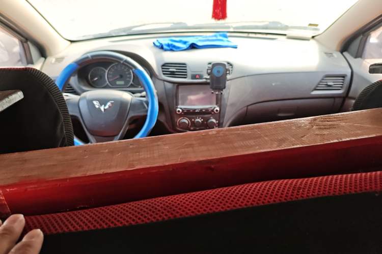 Used Wuling Hongguang 2013 1.5L Base Version