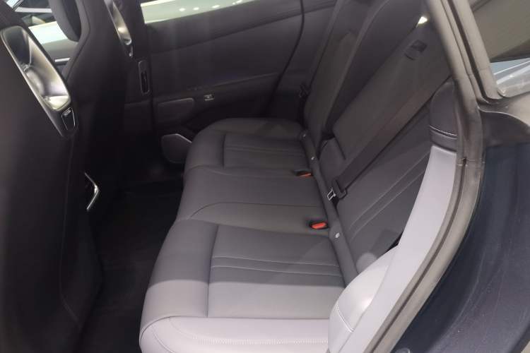 Used Xiaomi Auto YU7 2025 Ultra-Long Range All-Wheel Drive Pro Version
