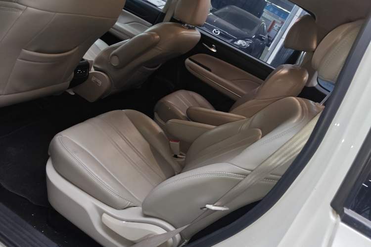 Used GAC Trumpchi M6 2021 270T DCT Elite Edition (7-seater) Left Rear Seat