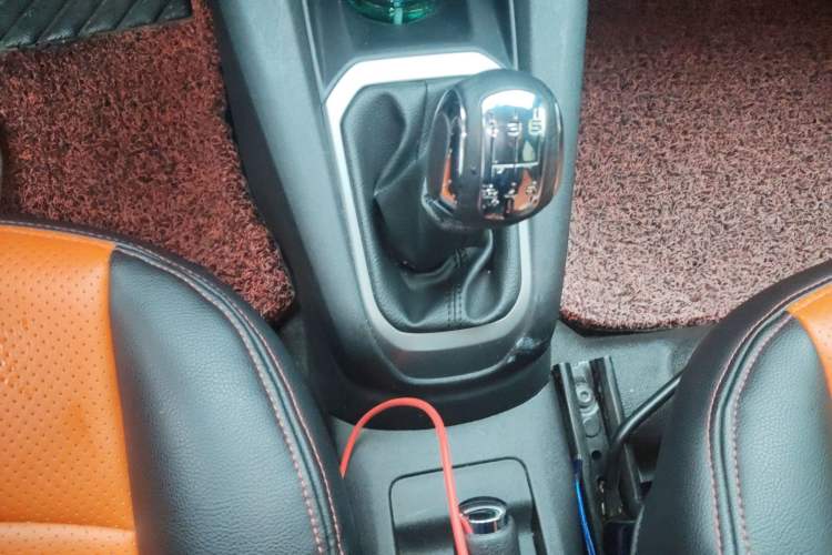 Used Citroen Elysee 2016 1.6L Manual Fashion Edition Gear Lever