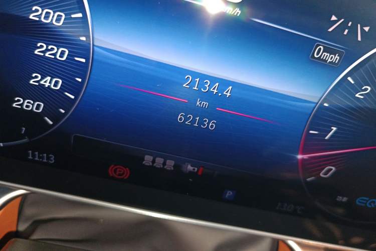 Used Mercedes-Benz S-Class 2022 S 400 L Luxury Model Odometer Close Up