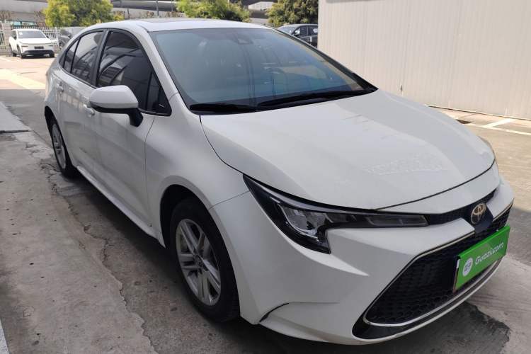 Used Toyota Levin 2022 185T CVT Luxury Edition Front Right 45 Deg