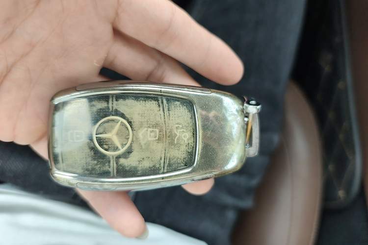 Used Mercedes-Benz E-Class 2020 Restyled E 300 L Sport Exclusive Edition Vehicle Key