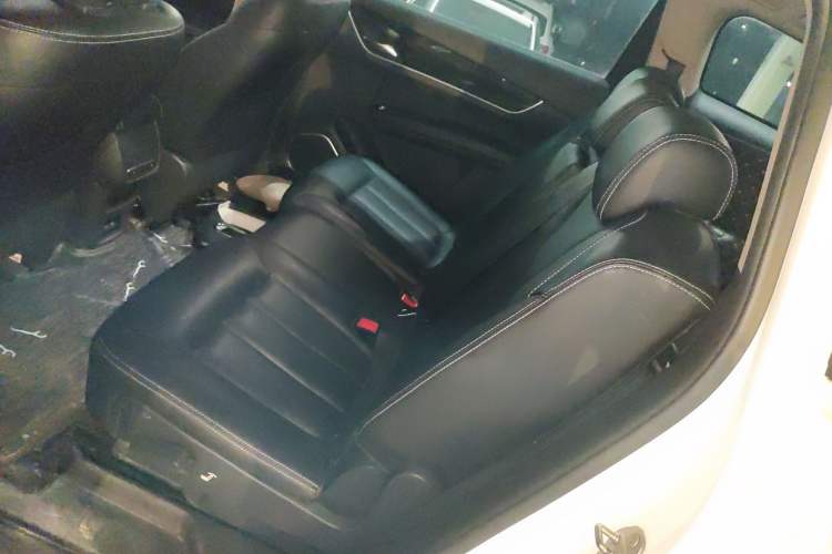 Used BYD Song MAX 2017 1.5T Automatic Smart Connect Elite 7-Seater
