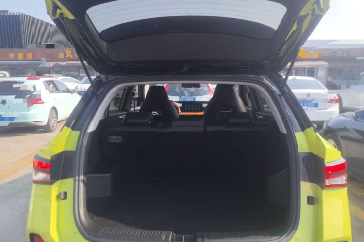 Used Wuling Alvez 2022 1.5T CVT Trendy & Cool Edition