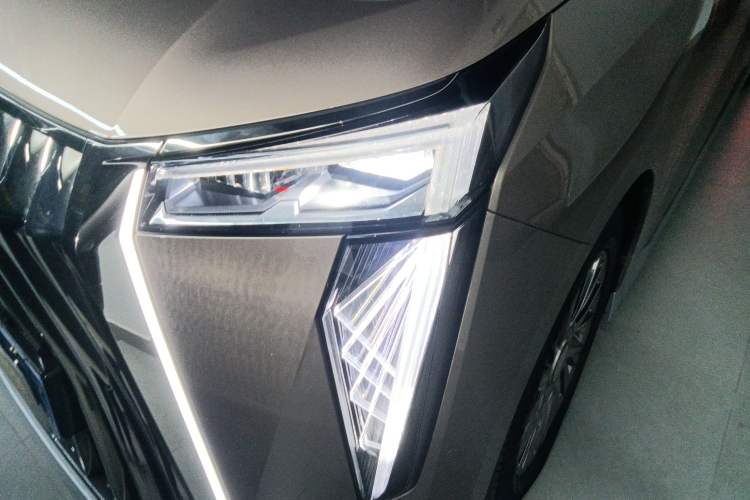 Used GAC Trumpchi M8 2023 Zongshi Series 400T Flagship Edition
