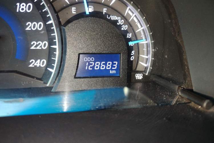 Used Toyota Camry 2016 2.0G 10th Anniversary Leading Edition
