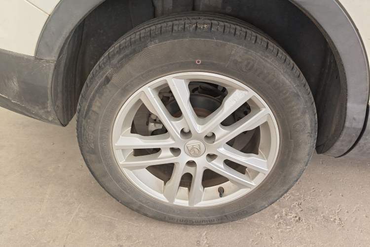 Used Baojun 560 2015 1.8L Manual Elite Edition
