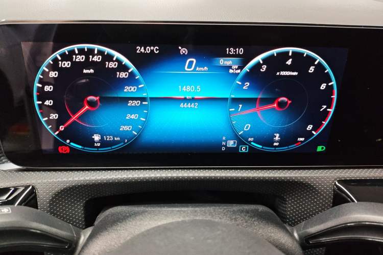 Used Mercedes-Benz A-Class 2022 Revised Version A 200 L Sport Sedan Fashionable Style