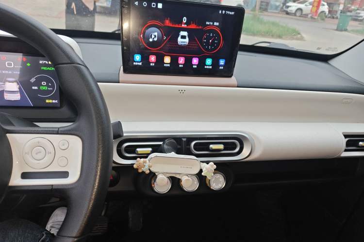 Used Wuling Hongguang MINIEV 2024 3rd Generation 215km Youth Edition Audio And AC Panel