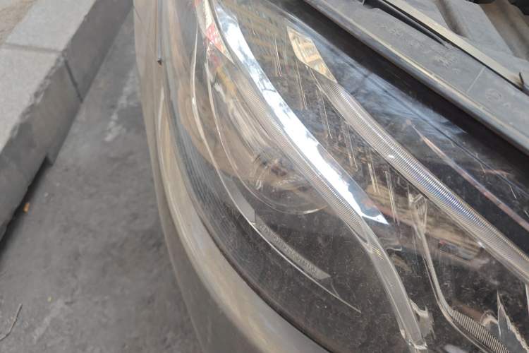 Used Mercedes-Benz E-Class 2016 E 200 L Right Front Headlight
