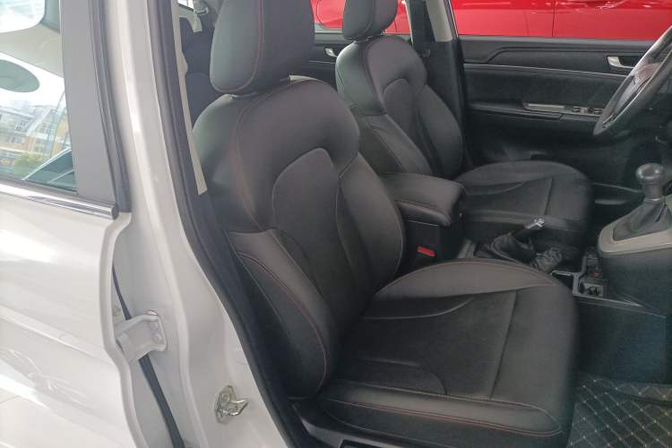 Used Haval M6 2019 1.5T DCT Two-Wheel Drive Elite Version China VI Standard
