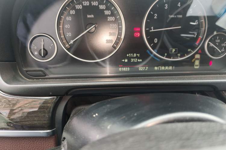 Used BMW 5 Series 2014 525Li Luxury Design Package
