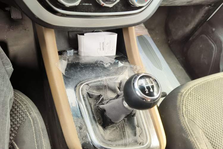 Used Jinbei F50 2017 1.6L Manual Economy Model
