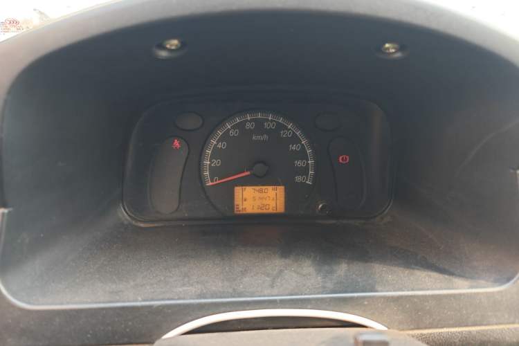 Used Wuling Zhiguang 2013 1.0L Practical Version