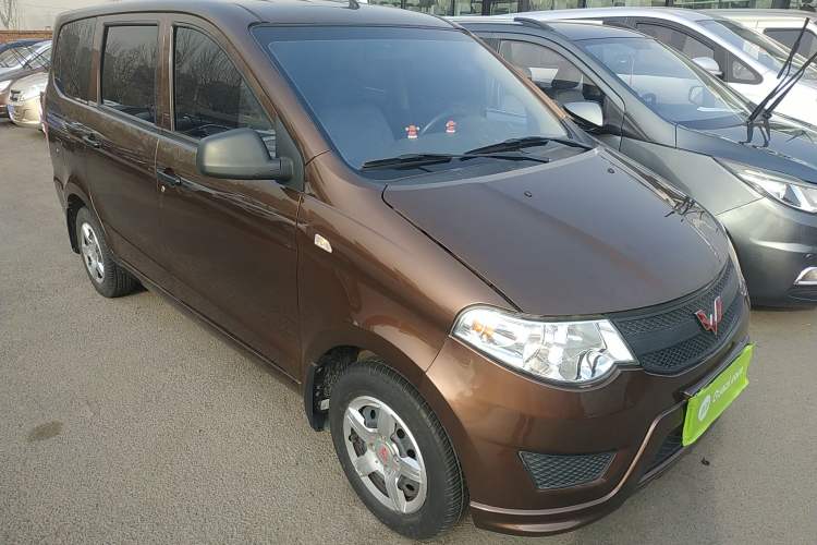 Used Wuling Hongguang 2020 1.2L S Base Model China VI LSI Right Front Seat