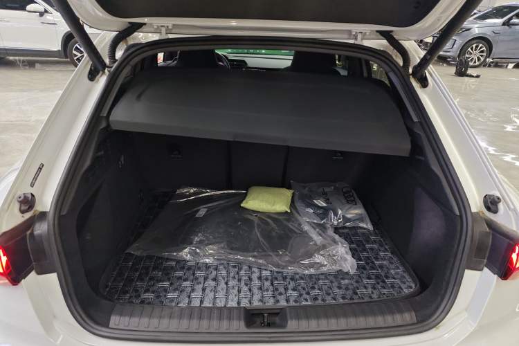 Used Audi A3 2024 Sportback 35 TFSI Fashionable Sports Model
