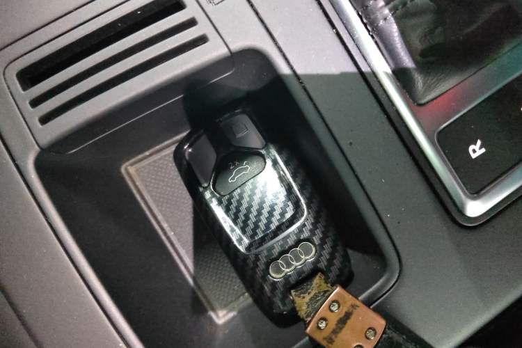 Used Audi A4L 2020 40 TFSI Fashion Dynamic Model Vehicle Key