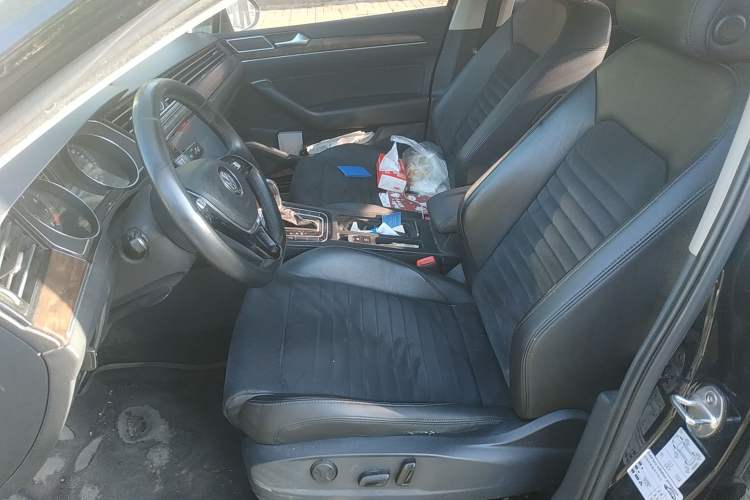 Used Volkswagen Magotan 2018 330TSI DSG Luxury Model Left Front Seat