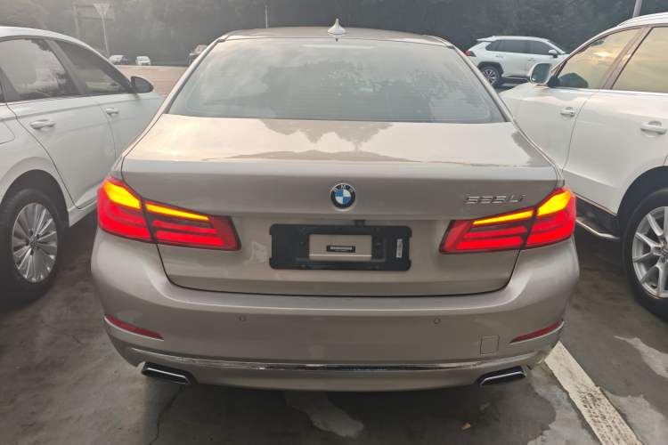Used BMW 5 Series 2018 525Li Luxury Package