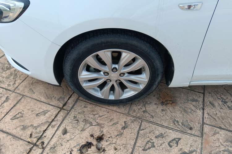 Used Buick GT 2021 Exemplar 1.5L Automatic Elite Version Left Front Wheel Hub