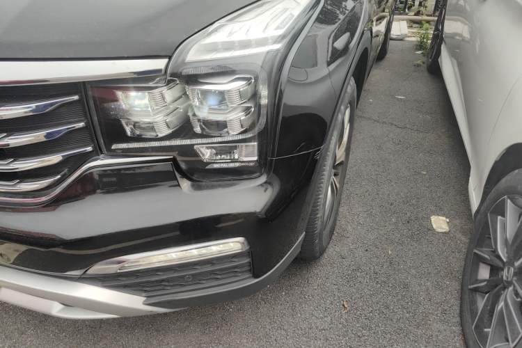 Used GAC Trumpchi GS8 2017 320T Two-Wheel Drive Luxury Smart Connectivity Version (7 Seats) Left Front Headlight