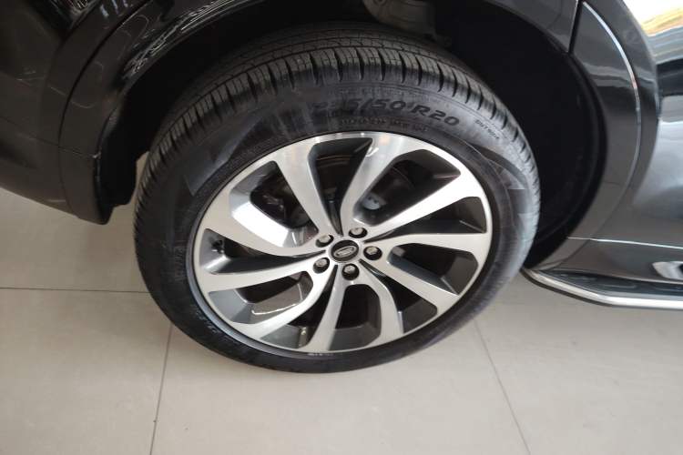 Used Land Rover Discovery Sport New Energy 2022 Facelifted P300e Plug-in Hybrid Electric Version Right Rear Wheel Hub