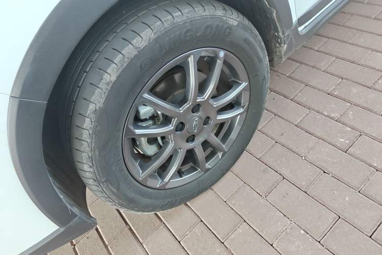 Used Geely Auto Vision X3 2021 PRO 1.5L CVT Deluxe Model
