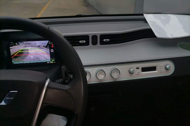 Used Wuling Hongguang MINIEV 2020 Freedom Version Lithium Iron Phosphate Audio And AC Panel