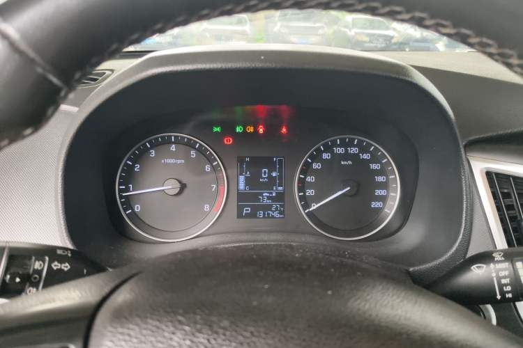 Used Hyundai ix25 2015 1.6L Automatic Two-Wheel Drive Smart GLS Trim Instrument Cluster