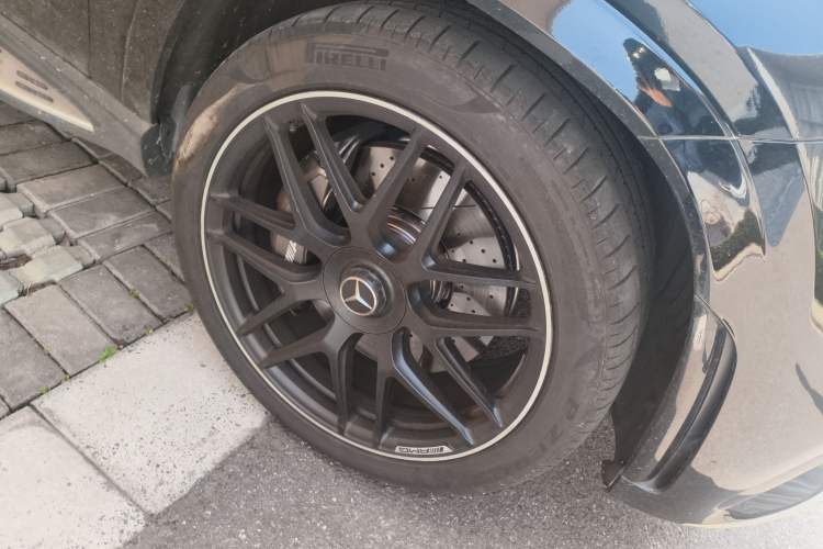 Used Mercedes-Benz GLE AMG 2020 AMG GLE 53 4MATIC+ Right Front Wheel Hub