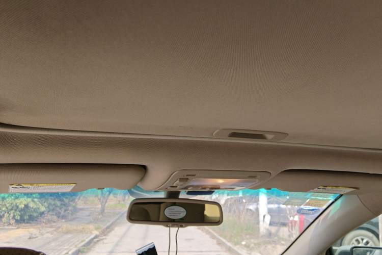 Used BYD S6 2012 2.0L Manual Luxury Version
