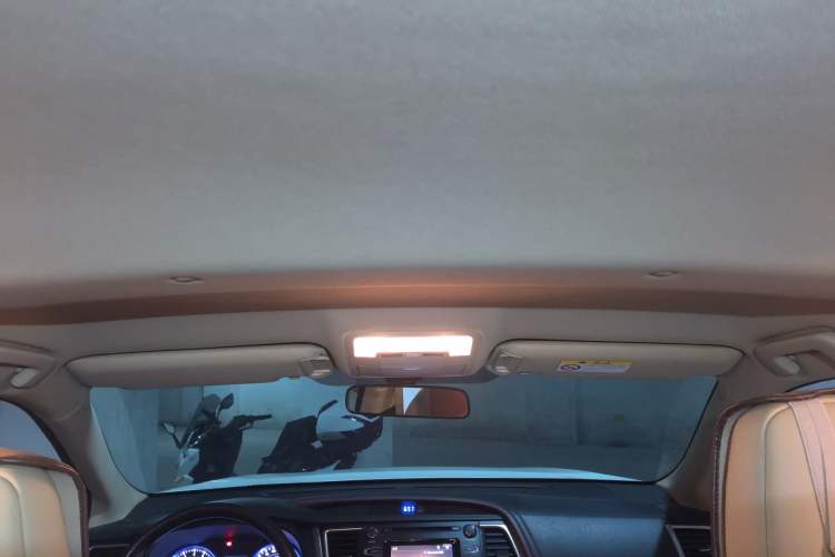 Used Toyota Highlander 2015 3.5L 4x4 Elite Edition 7-Seater Headliner