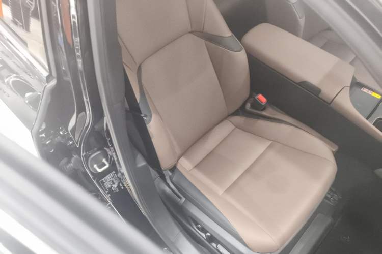 Used Lexus ES 2025 200 Premium Edition