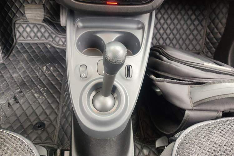 Used smart fortwo 2015 1.0L 52 kW Hardtop Passion Edition
