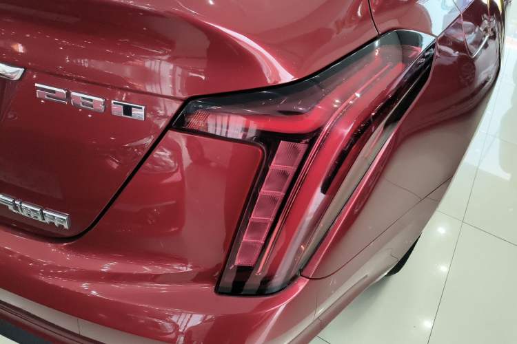 Used Cadillac CT5 2020 28T Fashion Edition Right Rear Taillight