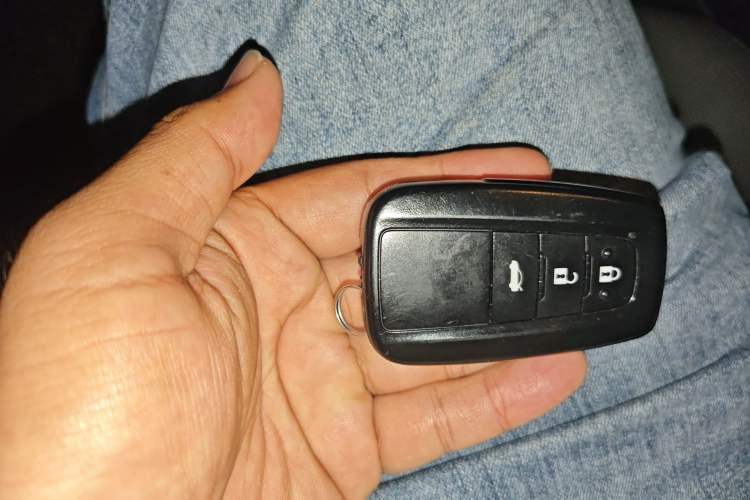 Used Toyota Levin 2022 Dual-Engine 1.8H E-CVT Luxury Edition Vehicle Key