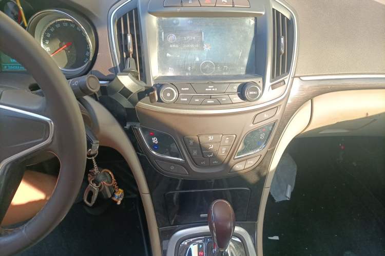 Used Buick Regal 2014 2.0L Leading Fashion Edition
