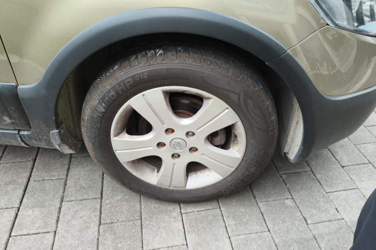 Used Suzuki SX4 2012 1.6L Automatic Ruiqi Model Right Front Wheel Hub