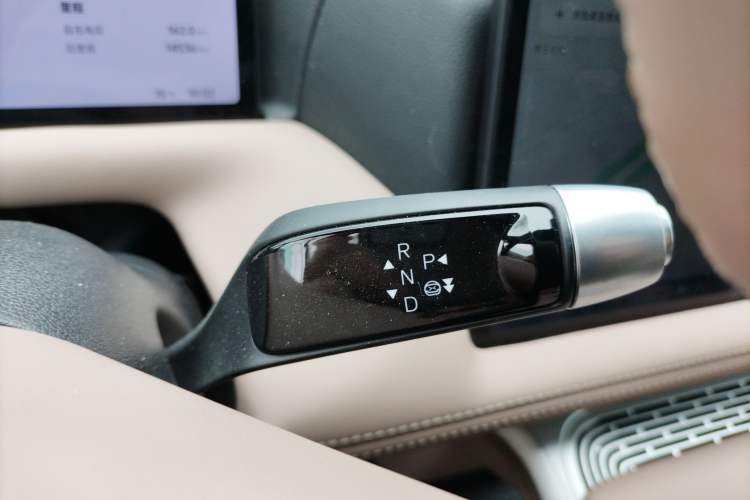 Used XPeng G9 2025 625 Long-Range Max
