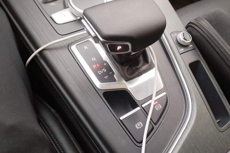 Used Audi A4L 2018 30th Anniversary Edition 40 TFSI Fashion Model