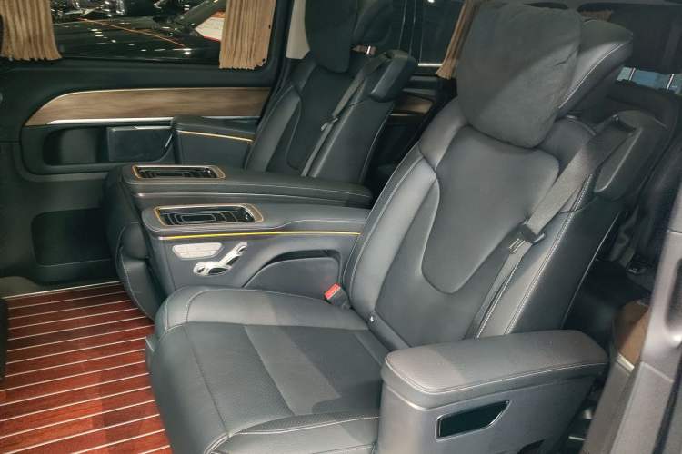 Used Mercedes-Benz V-Class 2021 V 260 Prestige Edition
