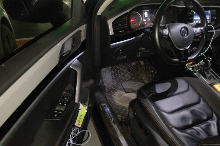 Used Volkswagen Tayron 2019 330TSI Two-Wheel Drive Luxury Model China VI Standard Driver Seat