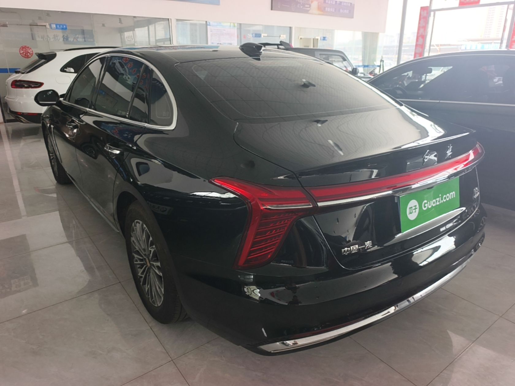 Hongqi H5 2024 2.0T Automatic Smart Connect Flagship Edition - Chinese Trim Xiang — снимка 4