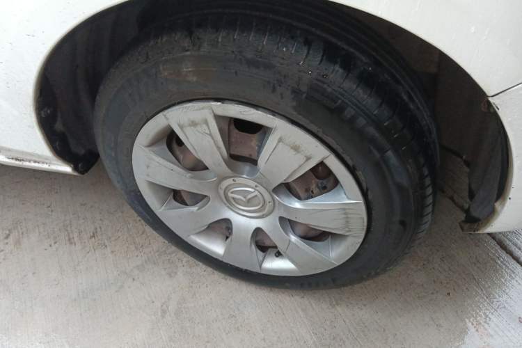 Used Mazda Mazda 2 2012 Hatchback Xuan Dong 1.3L Automatic Standard Edition