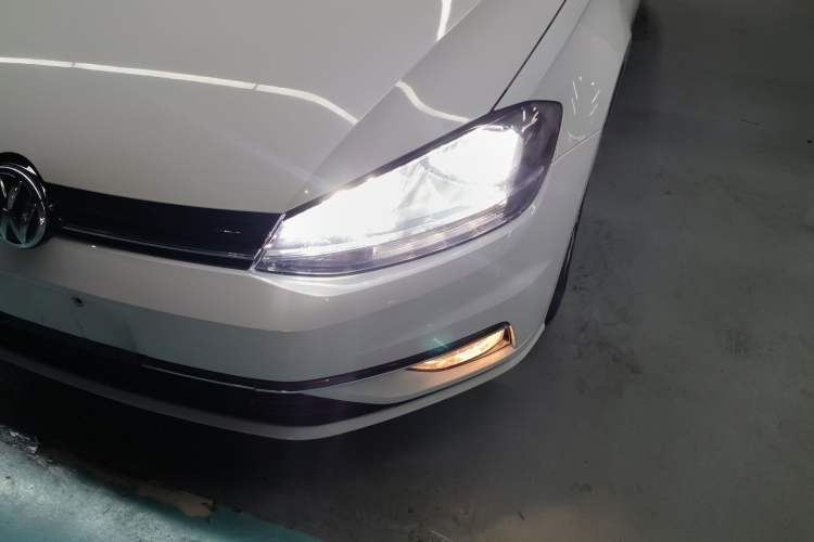 Used Volkswagen Golf 2018 230TSI Automatic Comfort Model Left Front Headlight